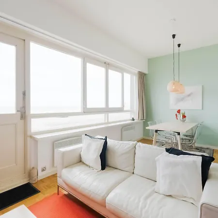 Apartament In Near North Sea *