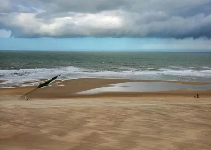 In Near North Sea 公寓